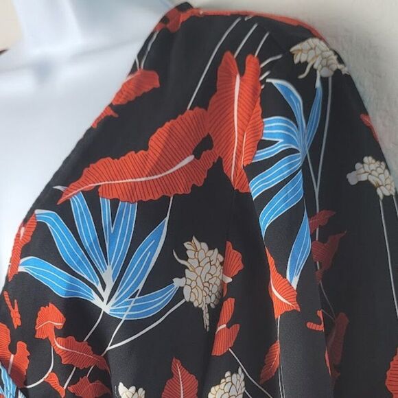 WAYWARD FRANCIES e.Shakti Wrap Blouse - Picture 5 of 9